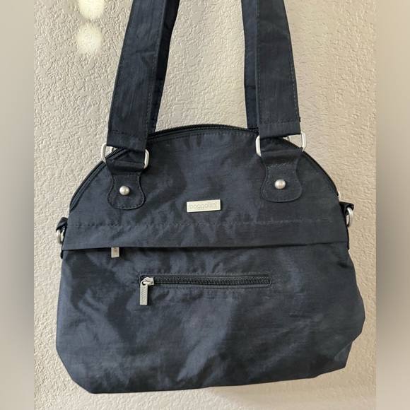 Baggallini Handbags - Baggallini Purse